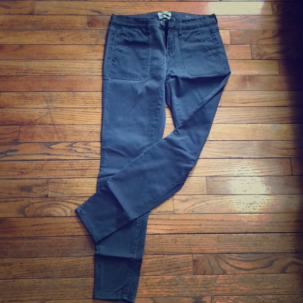 Mudd grey skinny chino pants